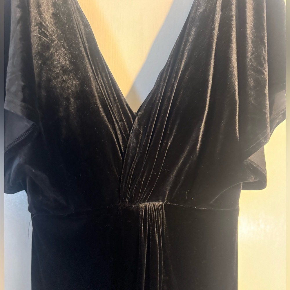 REVELRY Black “Gwen” Velvet Gown Flowy V Neck Party Holiday Formal Evening Dress - Picture 6 of 12